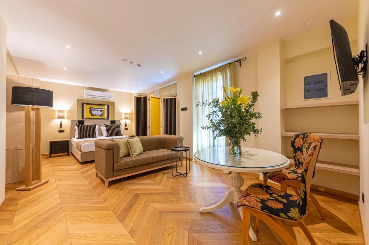 Ipelhome - Plaka Boutique Apartments أثينا المظهر الخارجي الصورة