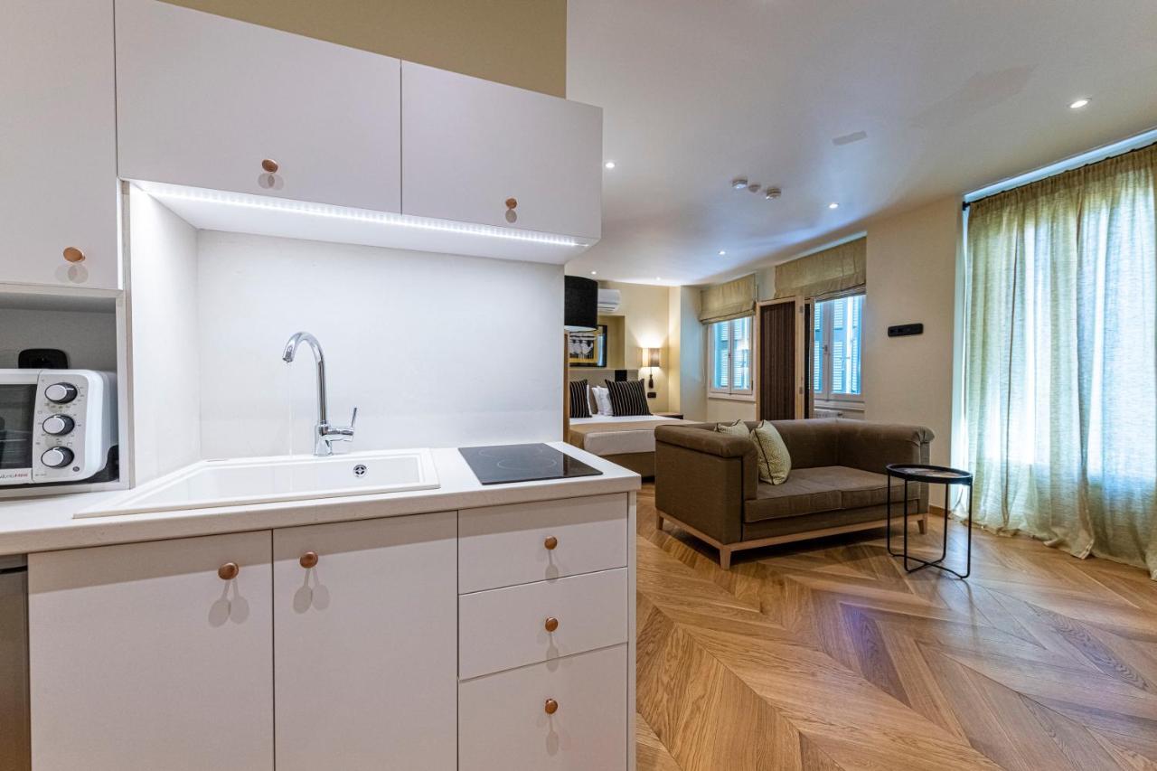Ipelhome - Plaka Boutique Apartments أثينا المظهر الخارجي الصورة